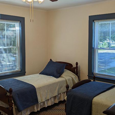 Blooming Inn Shelburne Falls Extérieur photo