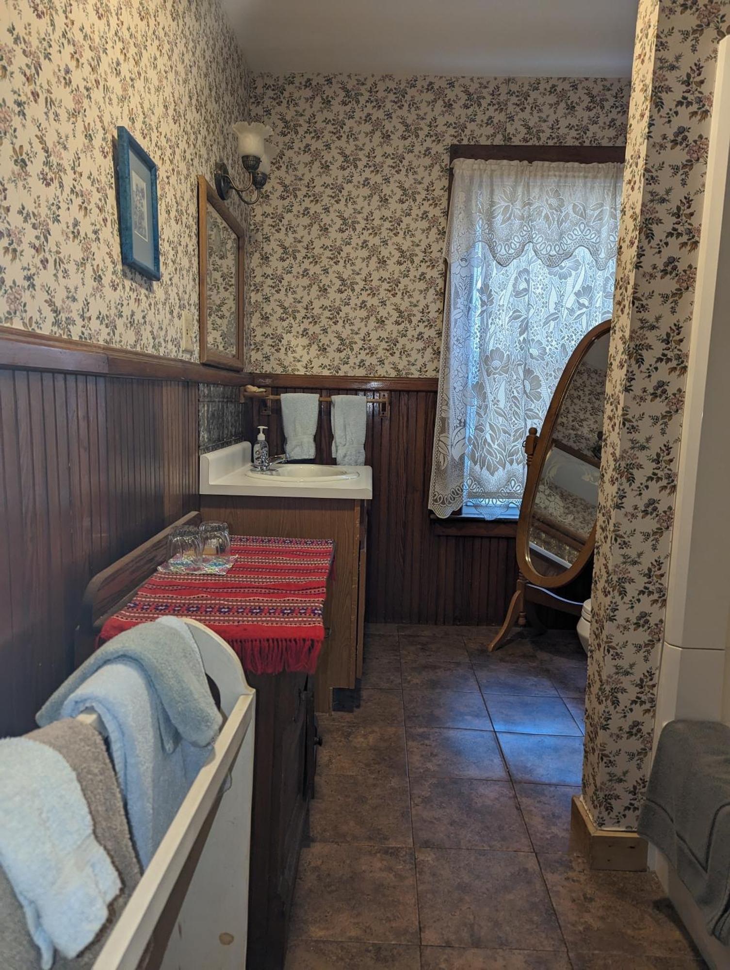 Blooming Inn Shelburne Falls Extérieur photo